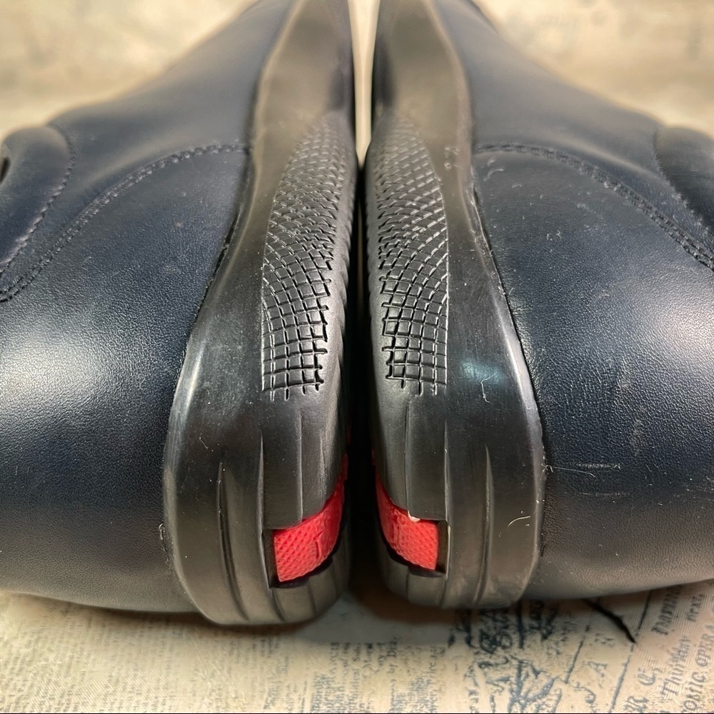 PRADA Navy Blue Calfskin Leather Low Top Sneakers Size 8 Made in Italy - Picture 9 of 13